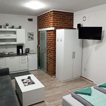 Helly'S Apartman - Self Check-In - Jajce Værelse billede